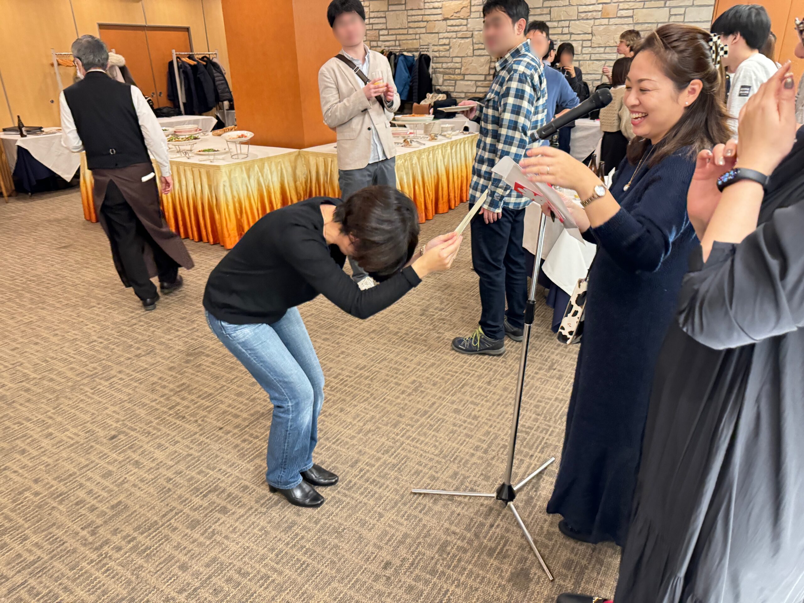 ウォーキングイベントの表彰式写真1